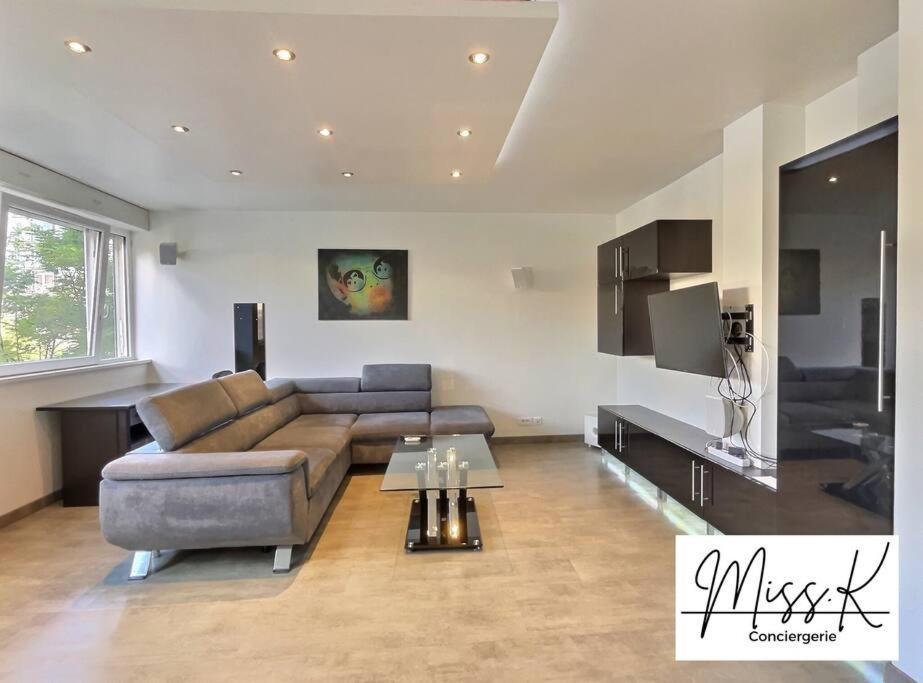 "Magic Red" De Miss.K Conciergerie Apartamento Mâcon Exterior foto